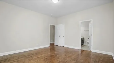 4530 South Michigan Avenue Chicago IL 60653