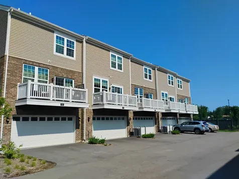936 Jenkins Court Wheeling IL 60090