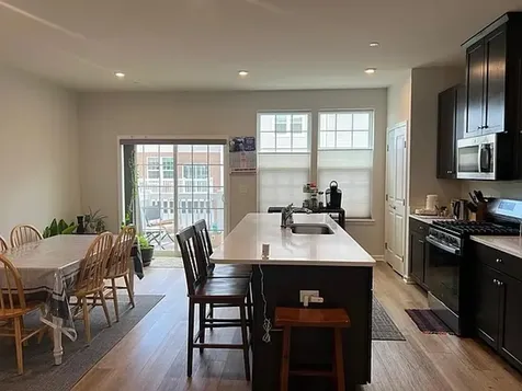 936 Jenkins Court Wheeling IL 60090