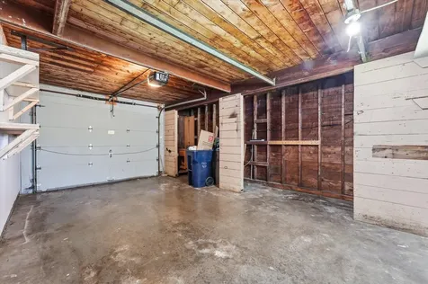1460 Eagle Road Elgin IL 60123