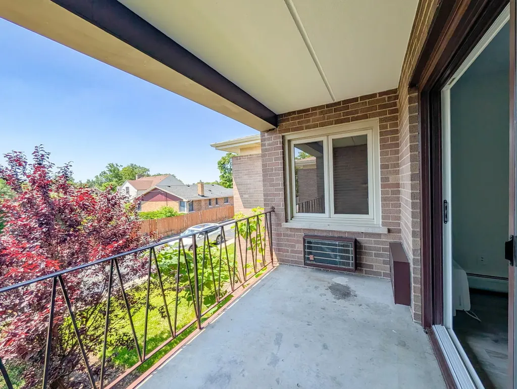 483 North Larch Avenue Elmhurst IL 60126