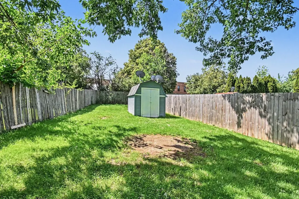 43 Stonefield Drive Glendale Heights IL 60139