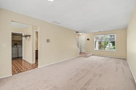 43 Stonefield Drive Glendale Heights IL 60139