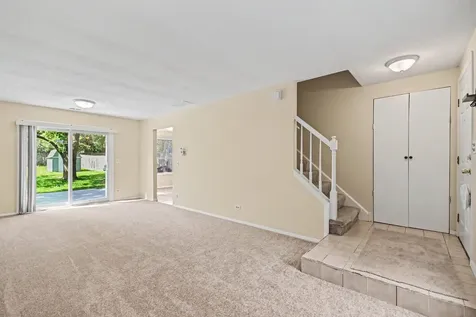 43 Stonefield Drive Glendale Heights IL 60139