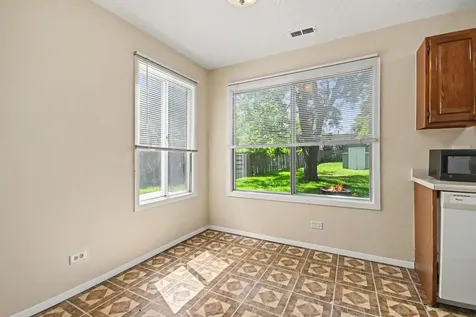 43 Stonefield Drive Glendale Heights IL 60139