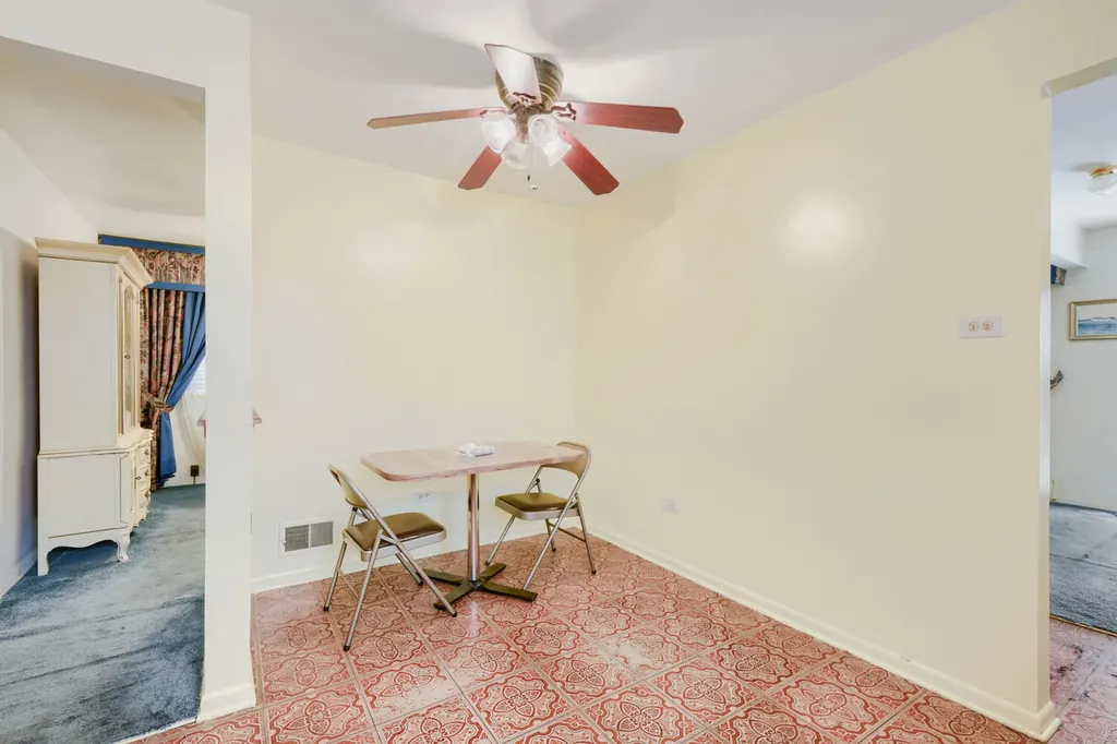 1129 West 107th Street Chicago IL 60643