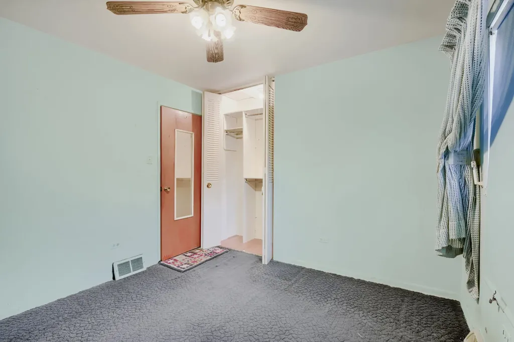 1129 West 107th Street Chicago IL 60643