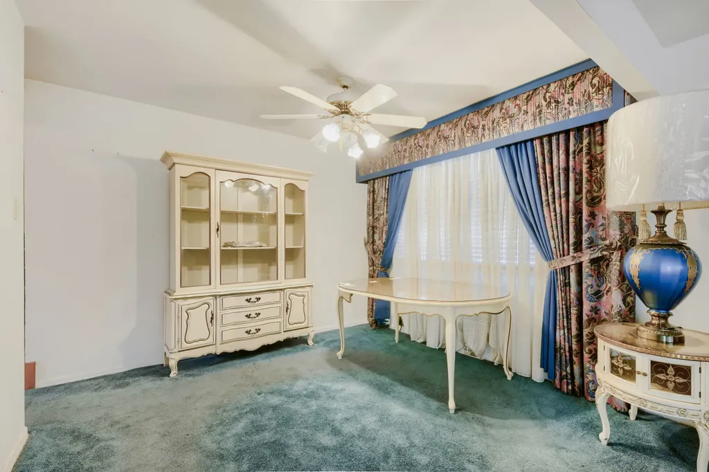 1129 West 107th Street Chicago IL 60643