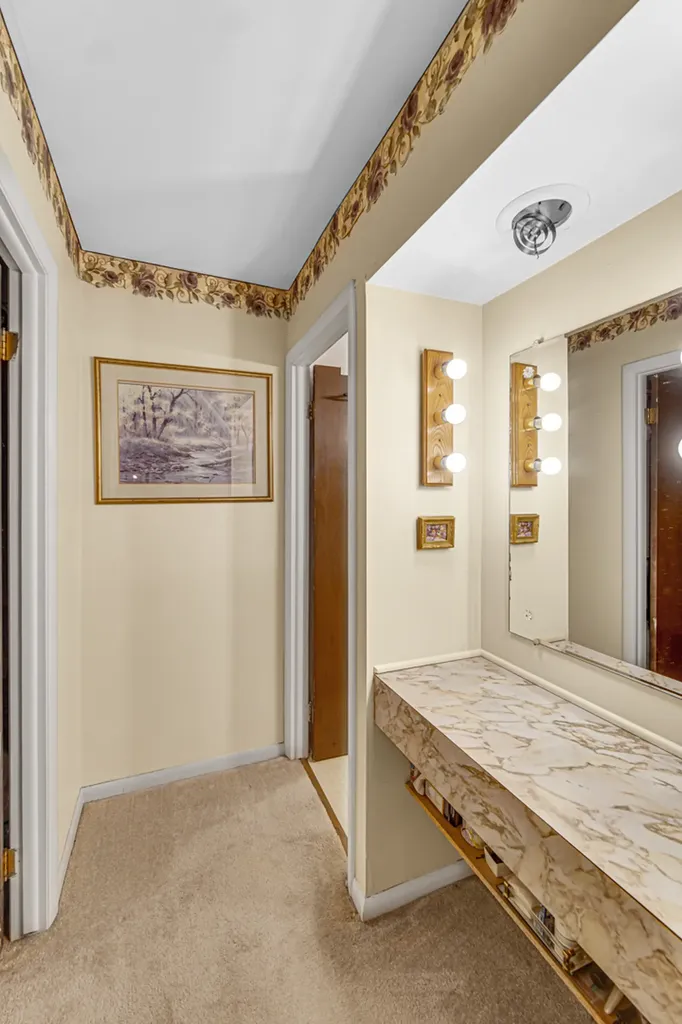 308 Pacific Drive Bolingbrook IL 60440