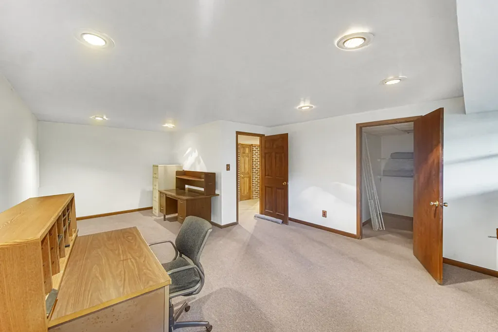 308 Pacific Drive Bolingbrook IL 60440