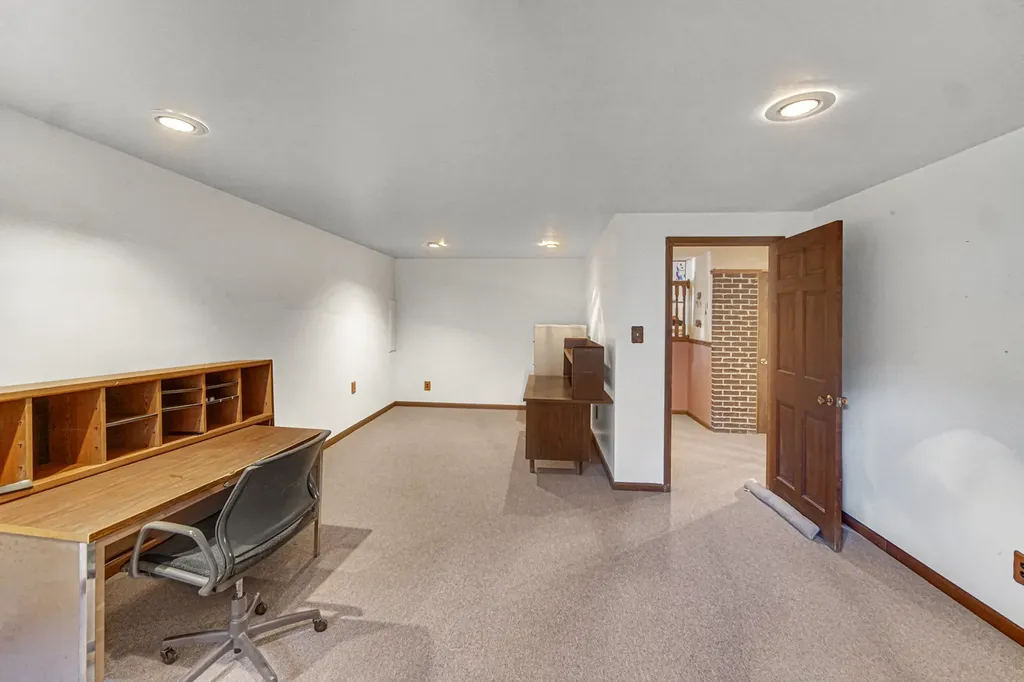 308 Pacific Drive Bolingbrook IL 60440