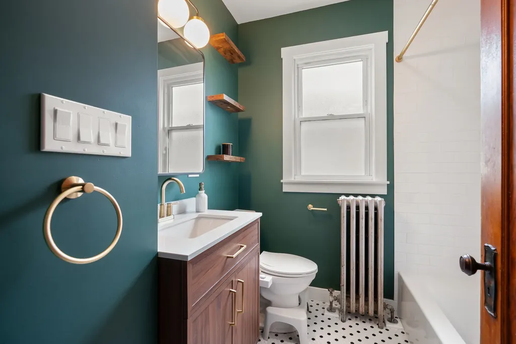 2605 North Oak Park Avenue Chicago IL 60707