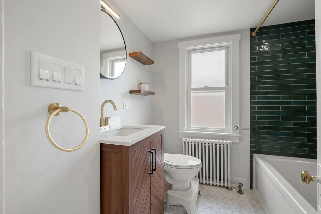 2605 North Oak Park Avenue Chicago IL 60707
