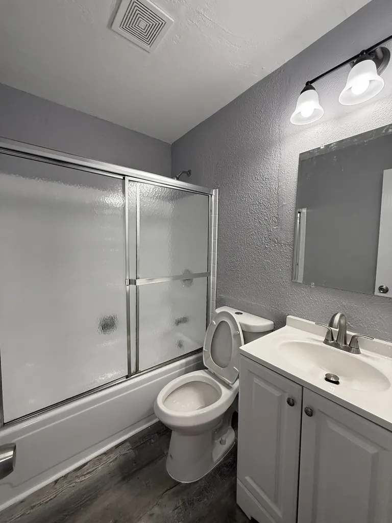 36 Wildwood Lane G Lane Bolingbrook IL 60440