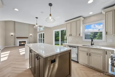 1831 Haverford Drive Algonquin IL 60102