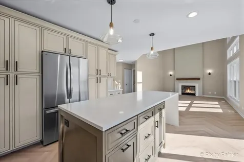 1831 Haverford Drive Algonquin IL 60102