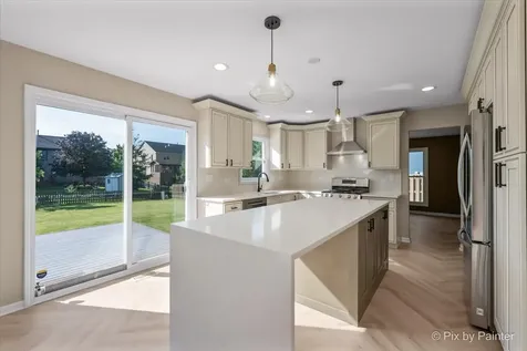 1831 Haverford Drive Algonquin IL 60102