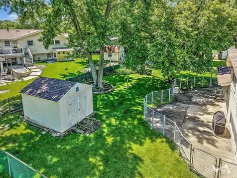 135 Jeffery Lane Schaumburg IL 60193