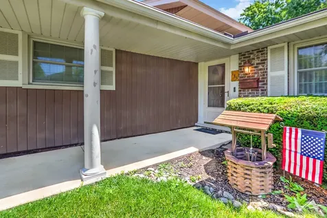 135 Jeffery Lane Schaumburg IL 60193