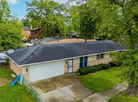 16446 Emerald Avenue Harvey IL 60426