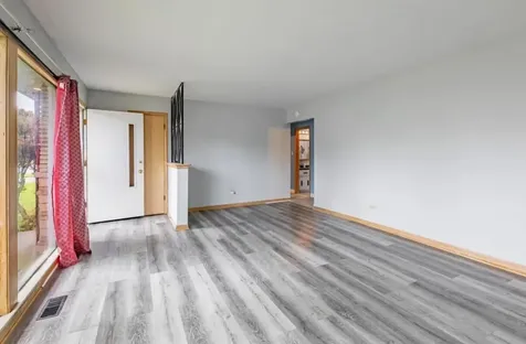 16446 Emerald Avenue Harvey IL 60426