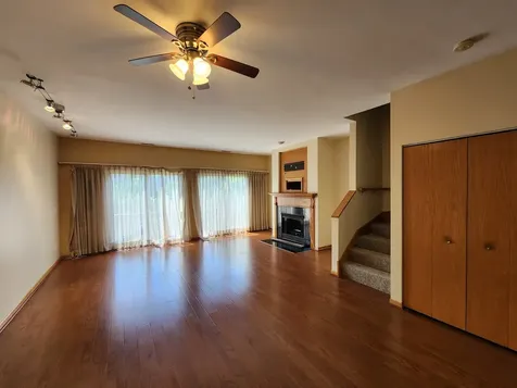 2363 East 70th Place Chicago IL 60649