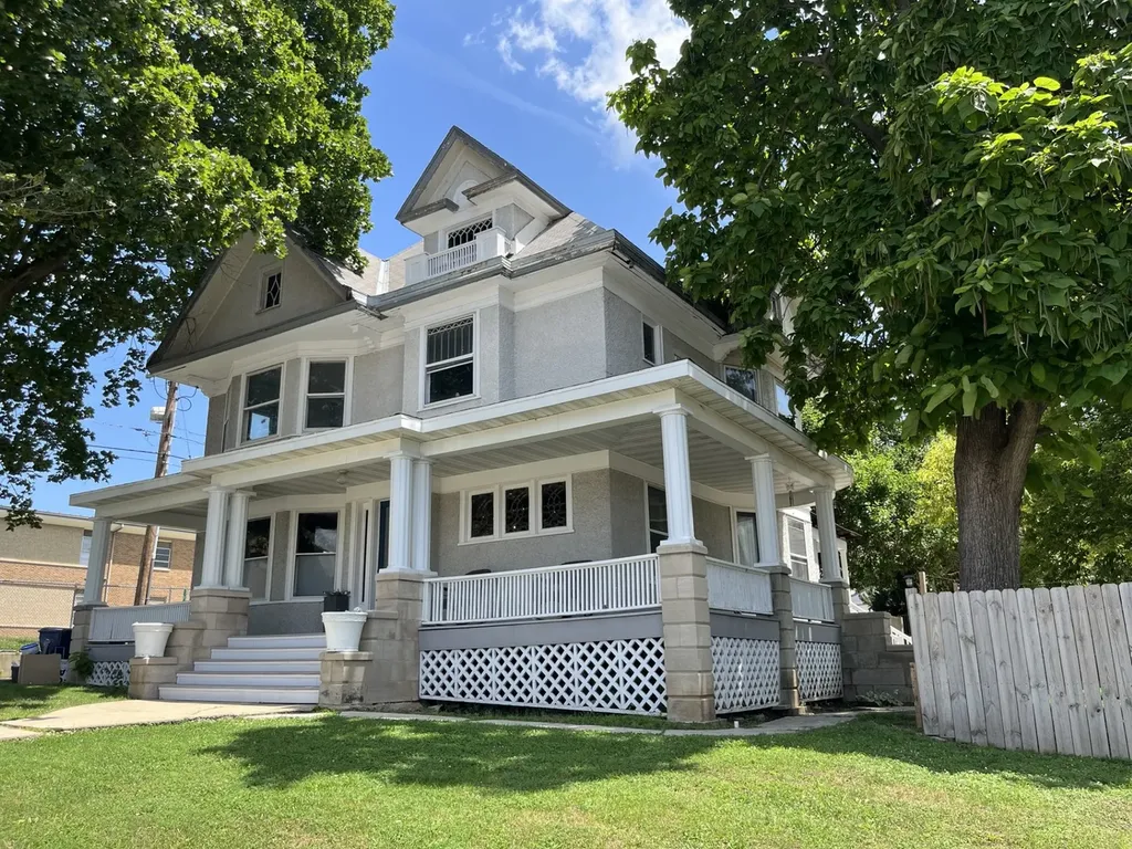 326 Gooding Street Lasalle IL 61301