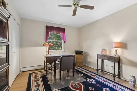 2824 Red Barn Road Crystal Lake IL 60012