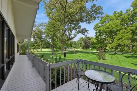 2824 Red Barn Road Crystal Lake IL 60012
