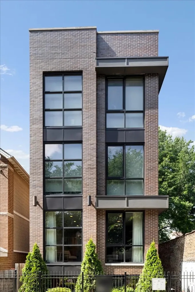 1410 West Huron Street Chicago IL 60642