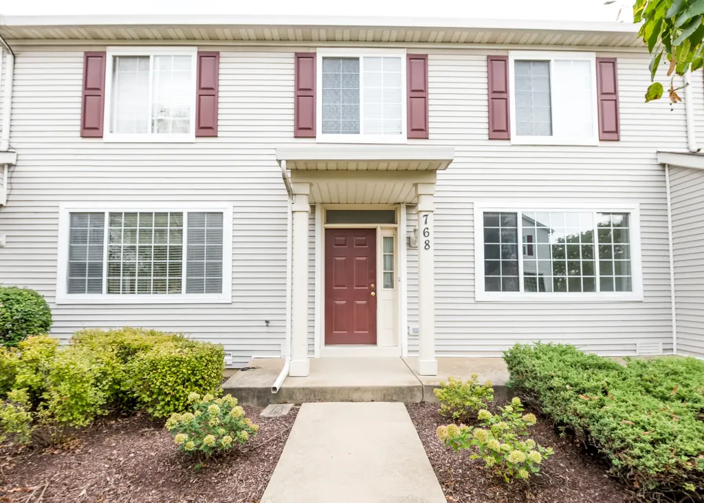 768 County Line Road Aurora IL 60502