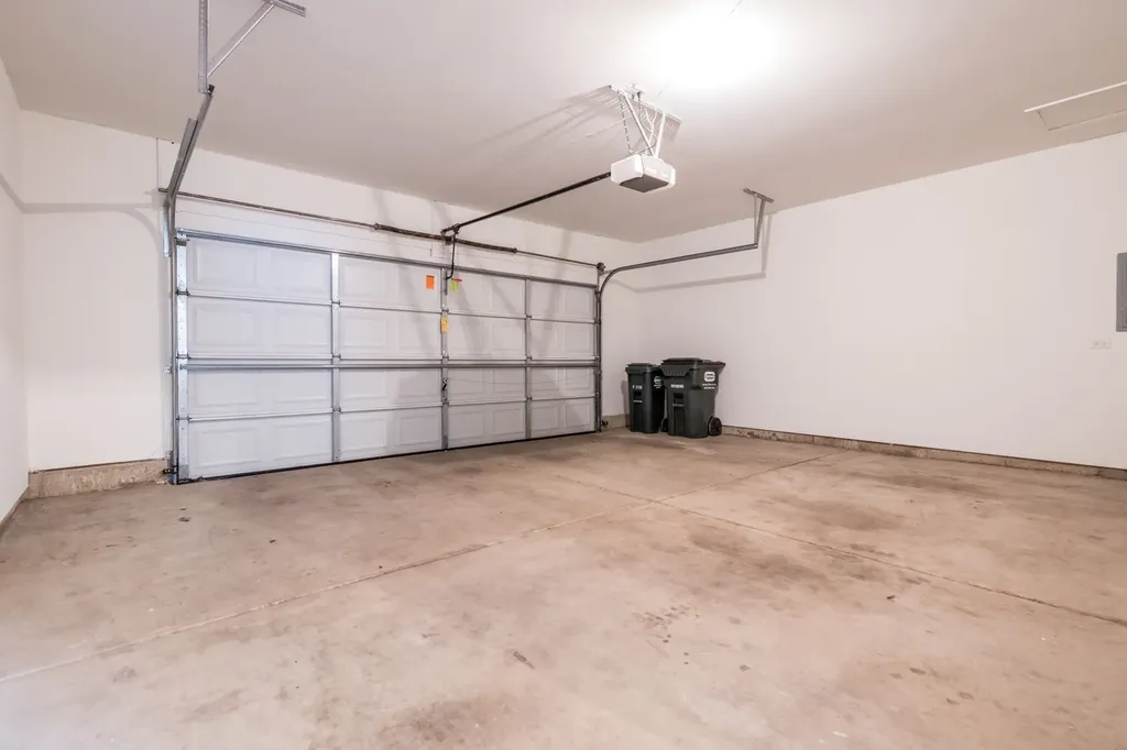 768 County Line Road Aurora IL 60502