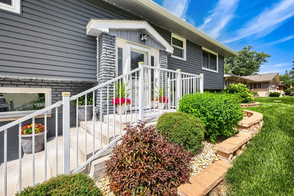 1662 Kimberly Avenue Elgin IL 60123