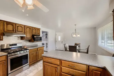 1662 Kimberly Avenue Elgin IL 60123