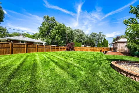 1662 Kimberly Avenue Elgin IL 60123