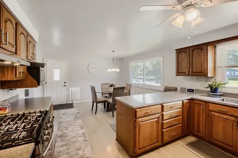 1662 Kimberly Avenue Elgin IL 60123