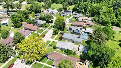 349 Elk Boulevard Des Plaines IL 60016