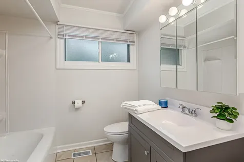 560 Lakewood Boulevard Park Forest IL 60466