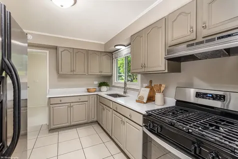 560 Lakewood Boulevard Park Forest IL 60466