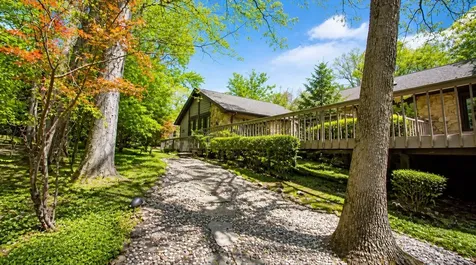 106 Oak Ridge Drive Burr Ridge IL 60527