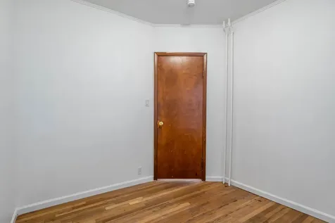 4904 West School Street Chicago IL 60641