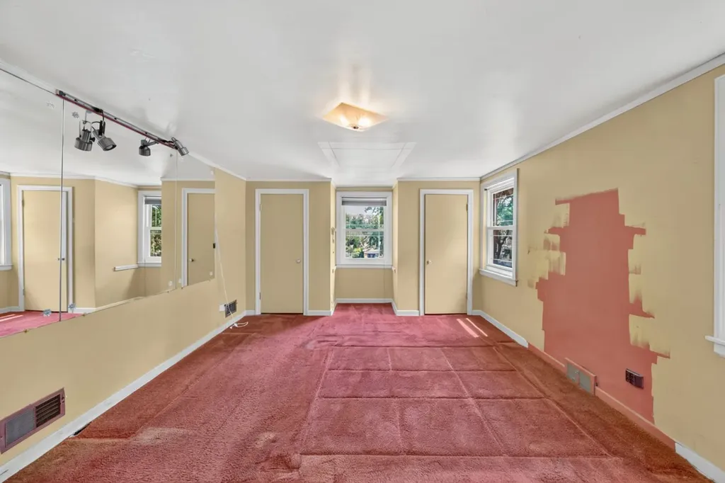 10742 South Longwood Drive Chicago IL 60643
