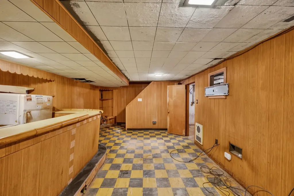 10742 South Longwood Drive Chicago IL 60643