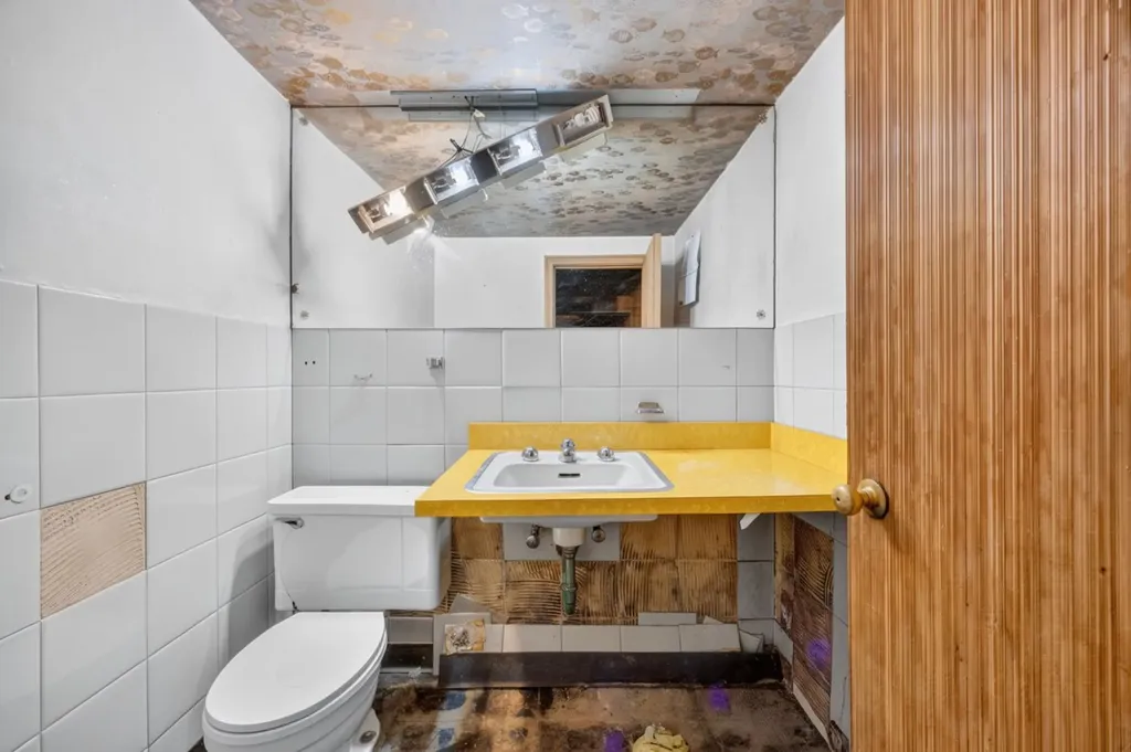 10742 South Longwood Drive Chicago IL 60643