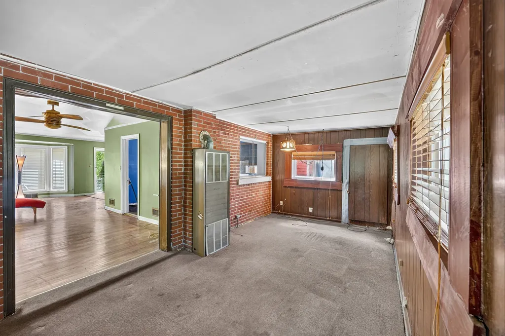 10742 South Longwood Drive Chicago IL 60643