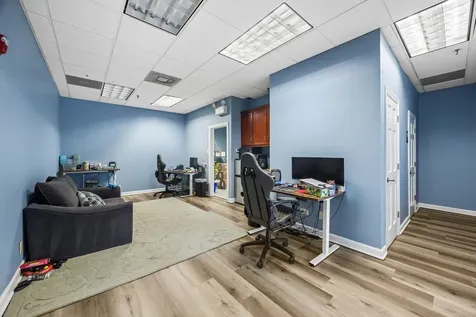 17720 Oak Park Avenue Tinley Park IL 60477