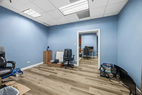 17720 Oak Park Avenue Tinley Park IL 60477