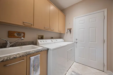 1240 Willowgate Lane St. Charles IL 60174