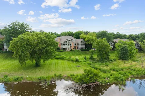1240 Willowgate Lane St. Charles IL 60174