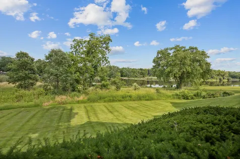 1240 Willowgate Lane St. Charles IL 60174